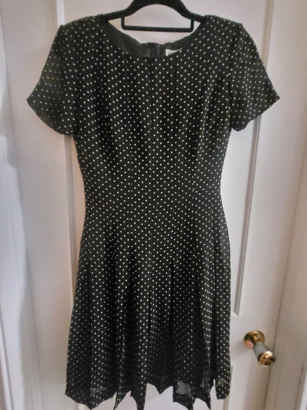 VINTAGE Jessica Howard Polka Dot Fit & Flare Midi Dress - Fits like 4